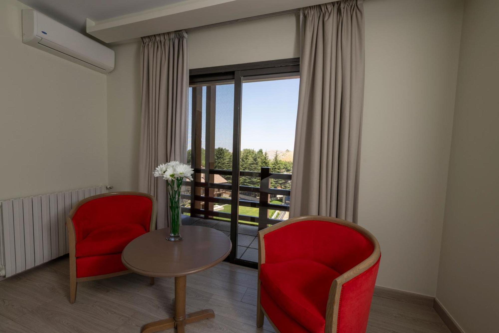 Intercontinental Mzaar Lebanon Mountain Resort & Spa By Ihg Mzaar Kfardebian Kültér fotó