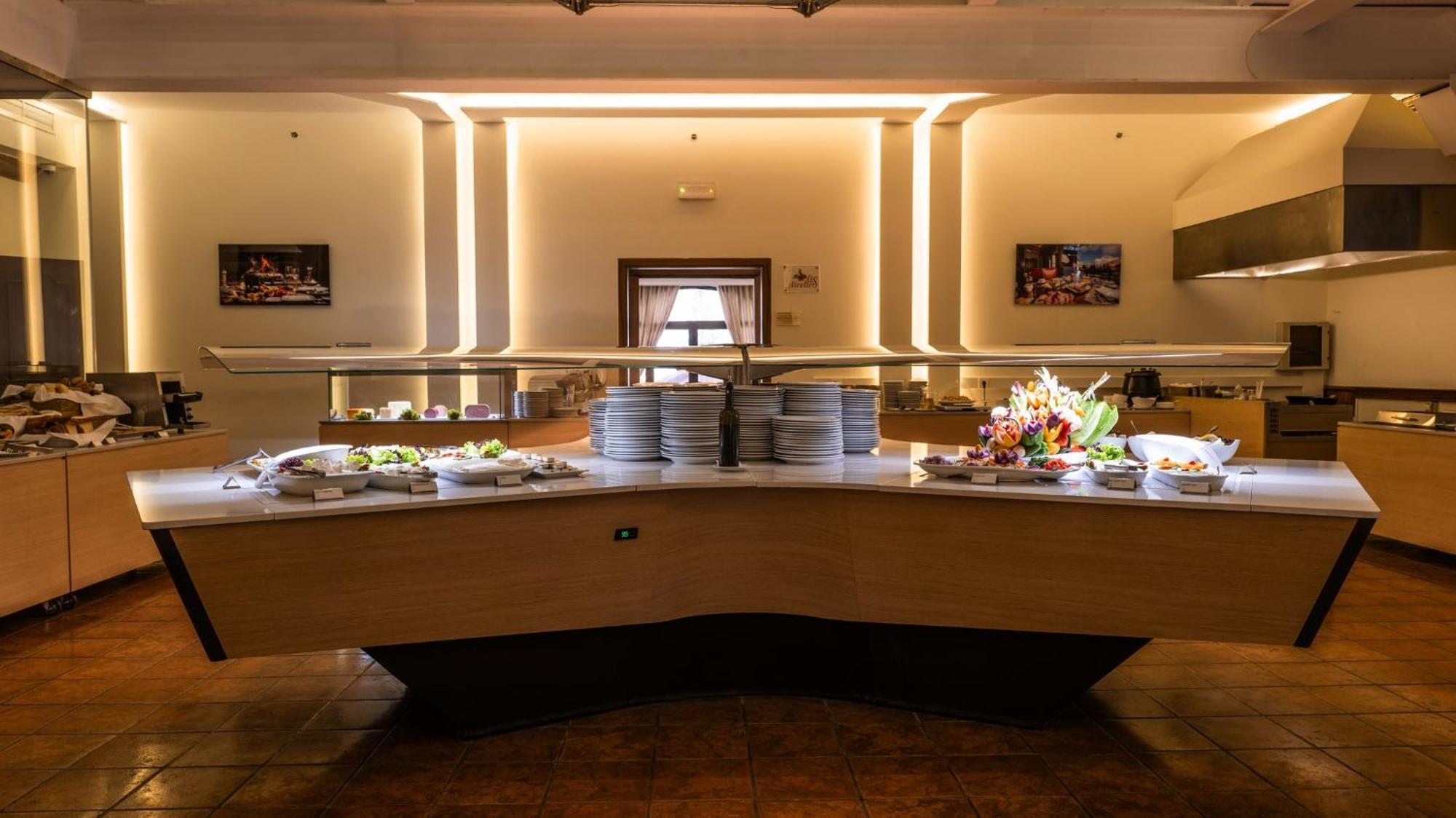 Intercontinental Mzaar Lebanon Mountain Resort & Spa By Ihg Mzaar Kfardebian Kültér fotó